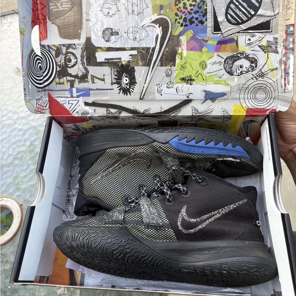 🔥 Nike Kyrie 7 Basketball Shoes – Size 6Y (Women’s 7.5)